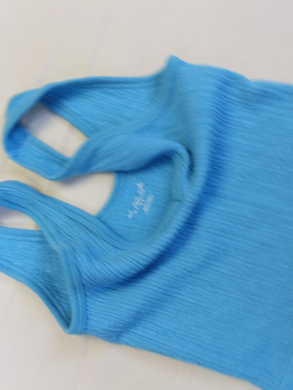 Out From Under UO Cropped Tank Bundle S Ribbed V Neck Halter Y2K - Picture 6 of 11